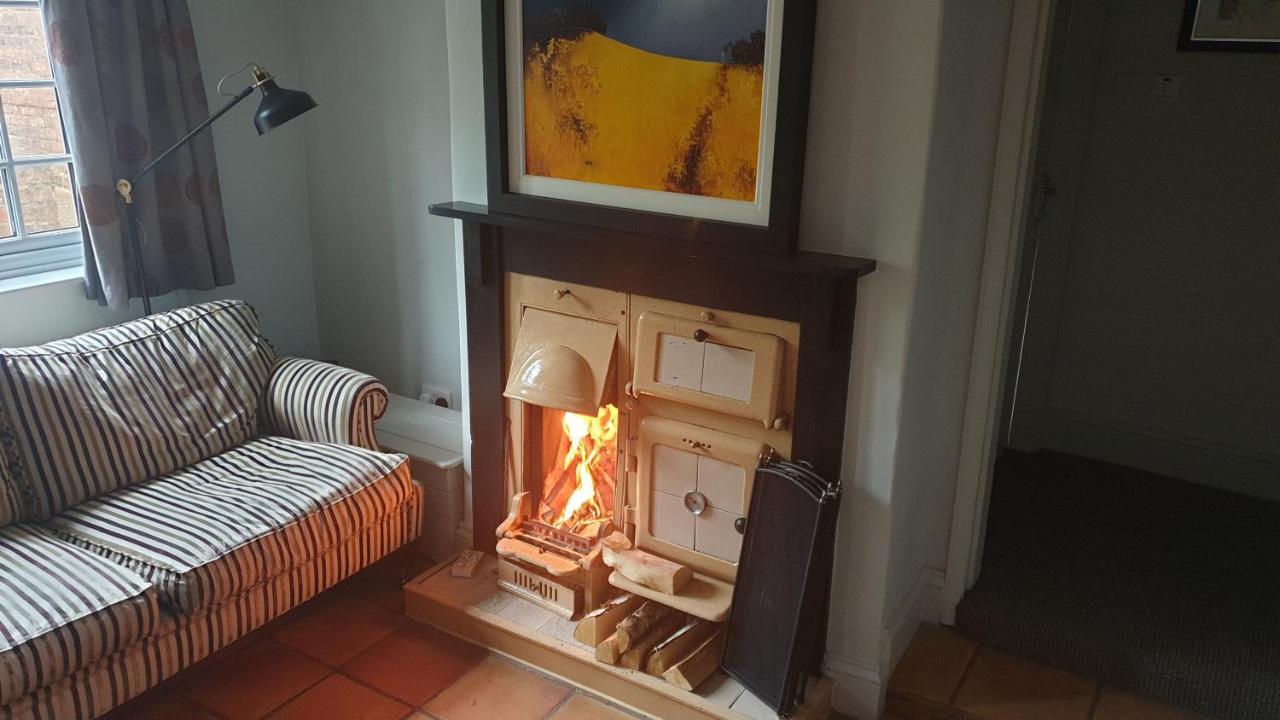 Holly Cottage, Hidden Gem In The Yorkshire Wolds Welton  외부 사진